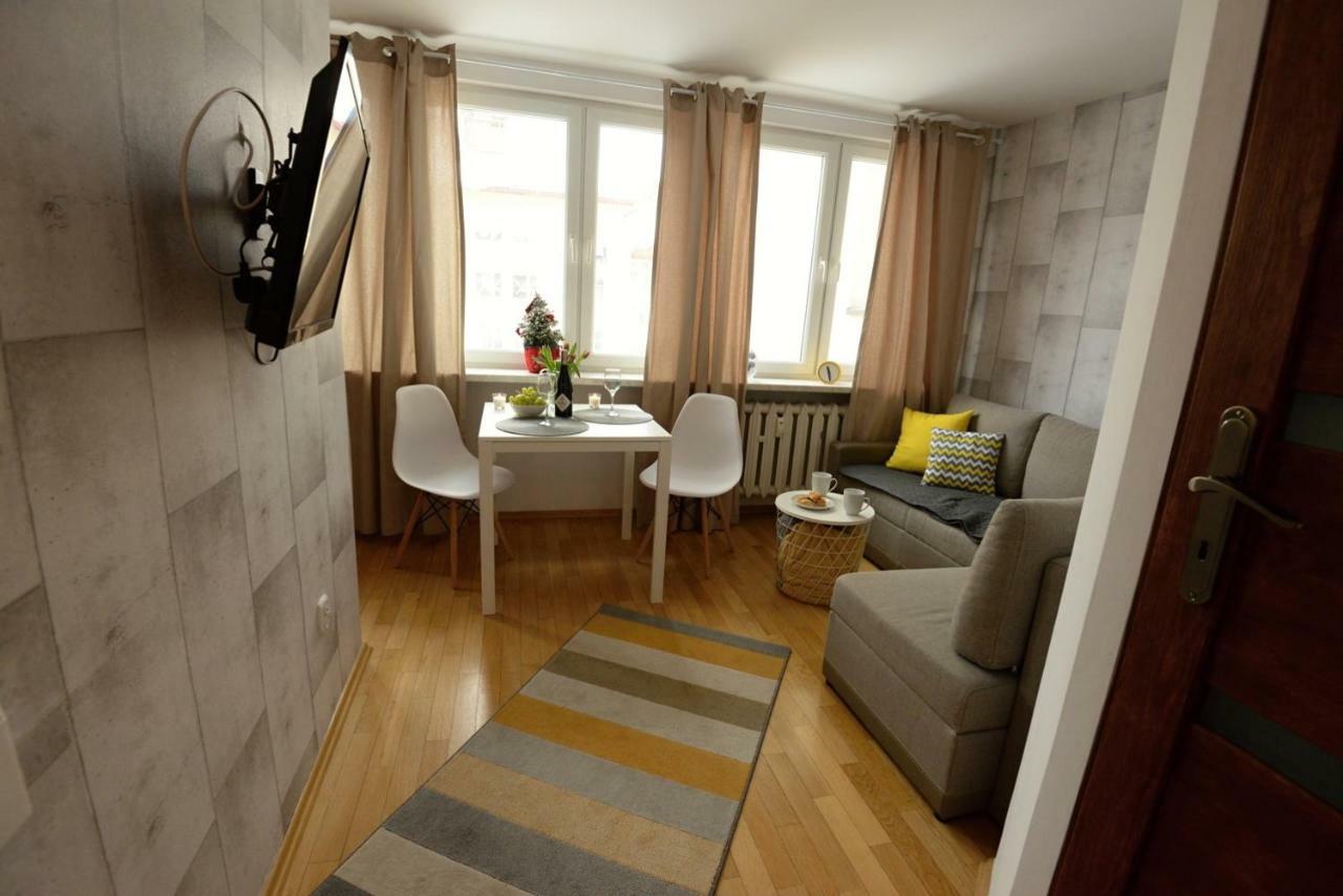 Apartament Columbus Apartment Ustrzyki Dolne Bagian luar foto