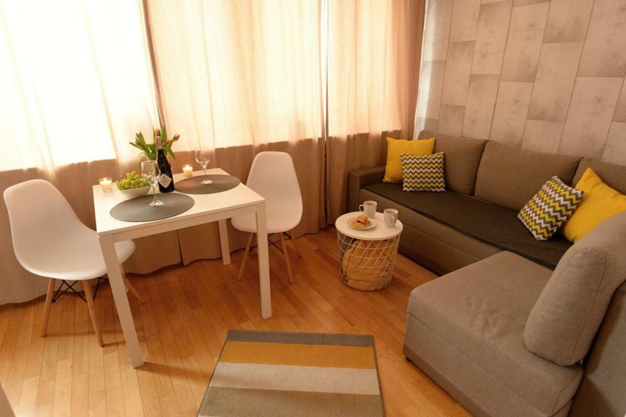 Apartament Columbus Apartment Ustrzyki Dolne Bagian luar foto